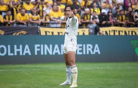 Nicolas celebra sequência de gols e jogos pelo Ceará