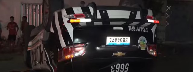 Saiba o que fazer se seu carro for atingido por árvore ou viatura no trânsito