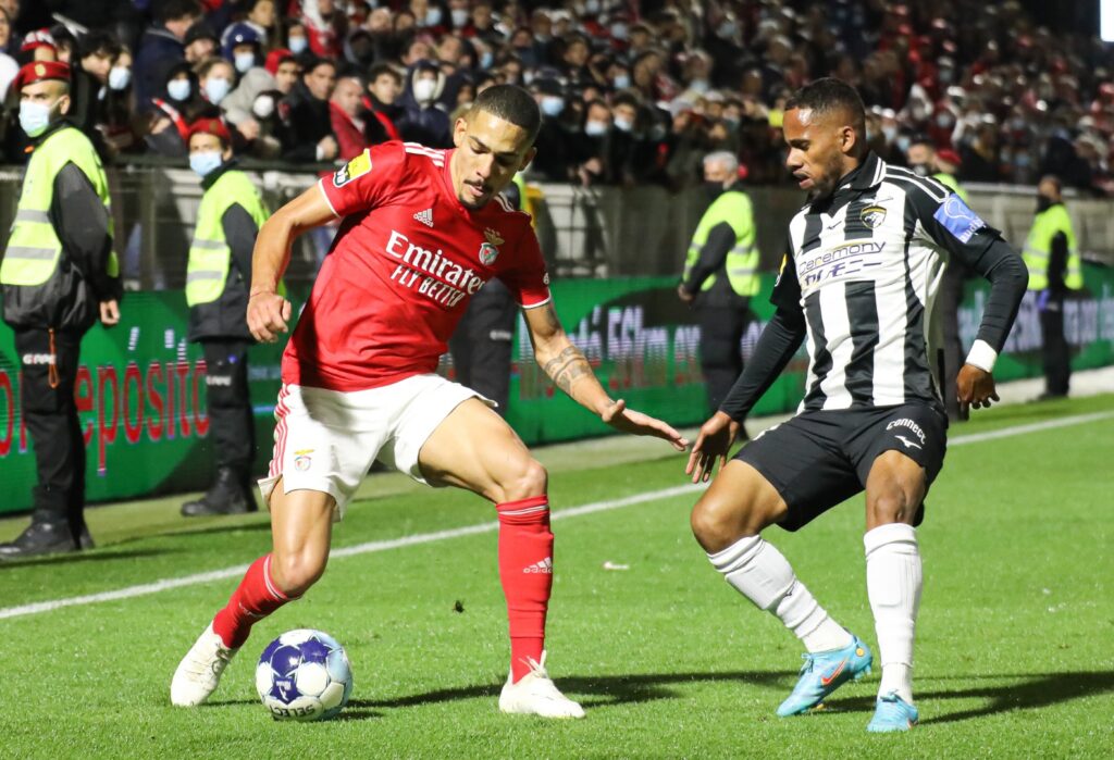 Portimonense x Benfica: assista ao vivo ao jogo de hoje do Campeonato Português