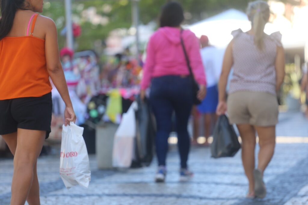 Procon Fortaleza alerta consumidor para fraudes em compras para o Dia das Mães