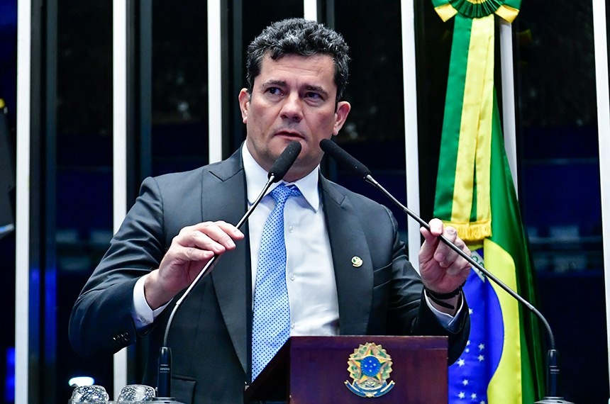 Sergio Moro cogita renunciar ao cargo e ir embora do Brasil, diz colunista