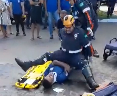 Socorrista do Samu cai em cima de paciente em Goiás; veja o vídeo
