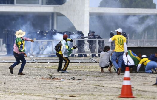 STF julga mais 250 denúncias sobre atos antidemocráticos até esta segunda-feira (15)