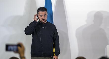 Zelensky diz que não houve movimentação de Lula por encontro na cúpula do G7