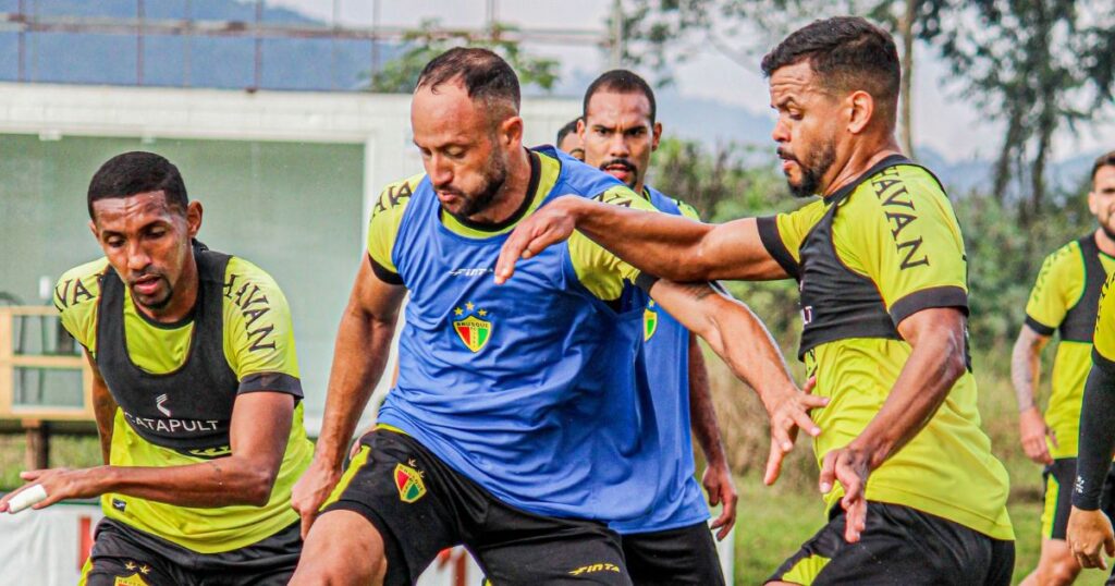 Aparecidense x Brusque: saiba onde assistir ao vivo ao jogo de hoje do Brasileirão Série C