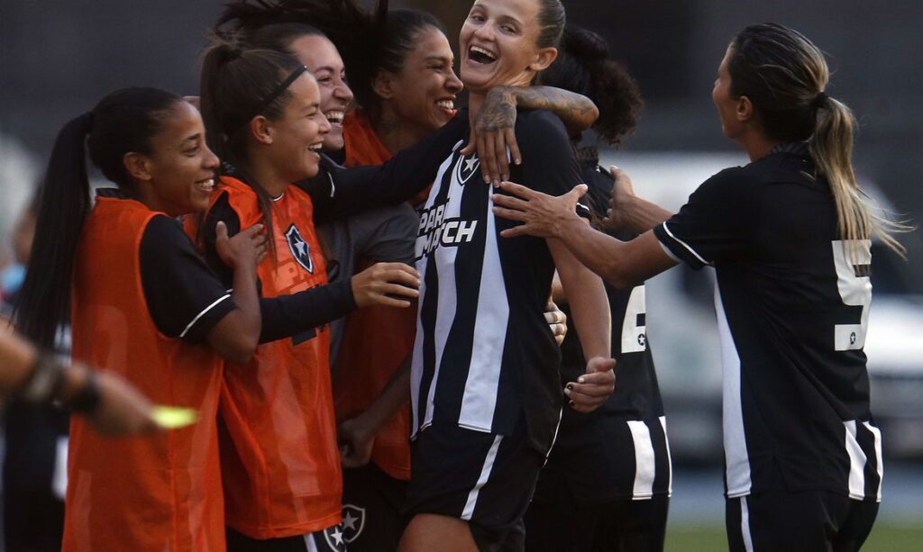 Brasileiro Feminino: equipes se garantem na 1ª divisão de 2024