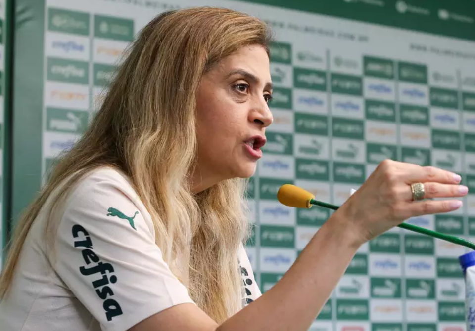 Leila Pereira proíbe trajes e acessórios da Mancha Verde no Palmeiras após episódio de violência