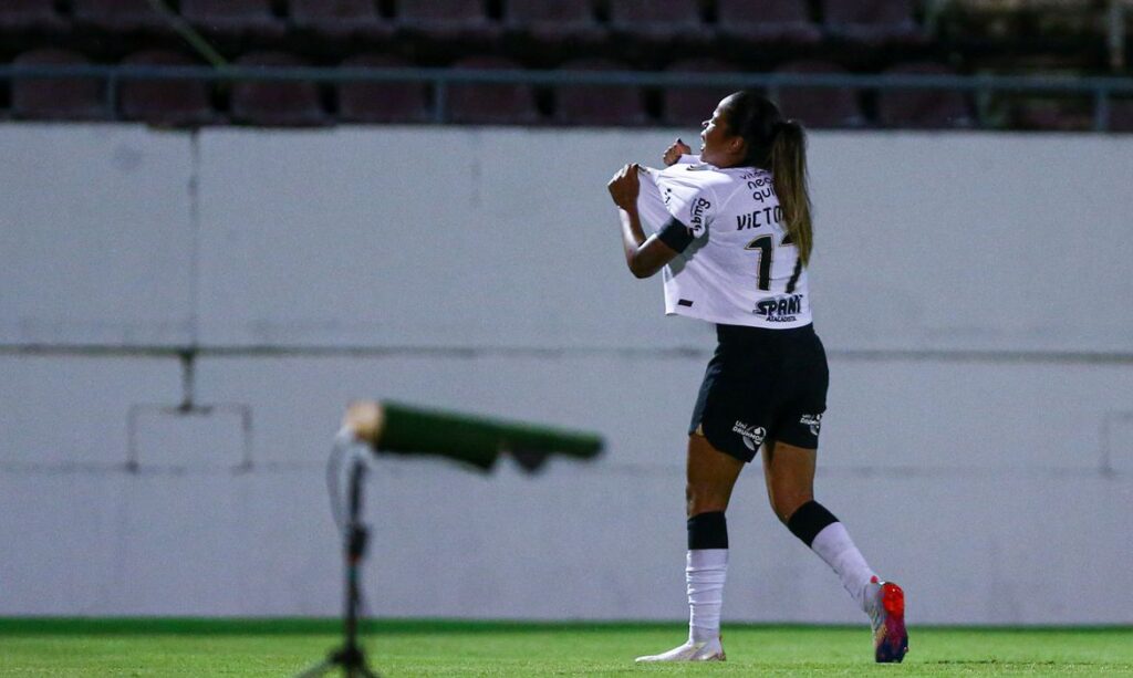 Corinthians bate Cruzeiro no Brasileiro Feminino