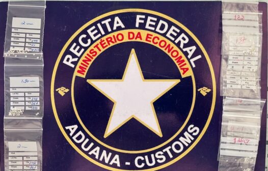 Fortaleza: Receita Federal apreende encomendas postais contendo diamantes