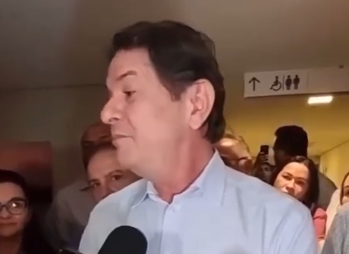 “Em respeito à memória de meu pai e minha mãe, não comentarei nenhuma declaração do Ciro”, diz Cid Gomes