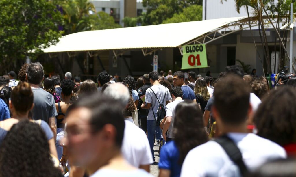 Enem tem 3,9 milhões de inscritos no País