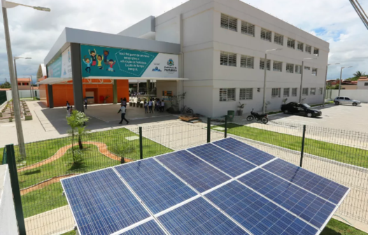 Escolas de Fortaleza receberão energia limpa ainda em 2023, anuncia Sarto