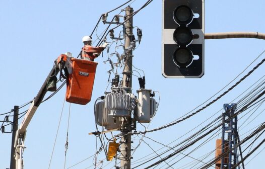 Funcionários de empresa de energia suspeitos de extorsão são presos pela Polícia em Fortaleza