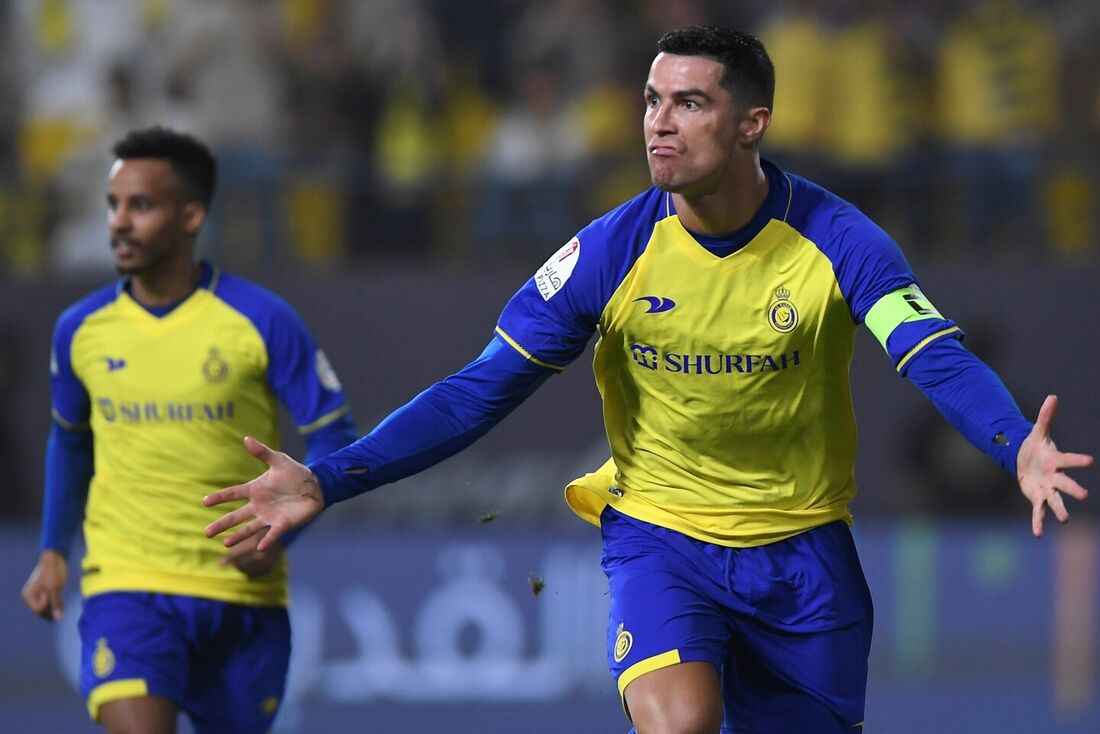 Al-Nassr, time de Cristiano Ronaldo e Luís Castro, oficializa contratação  de Mané