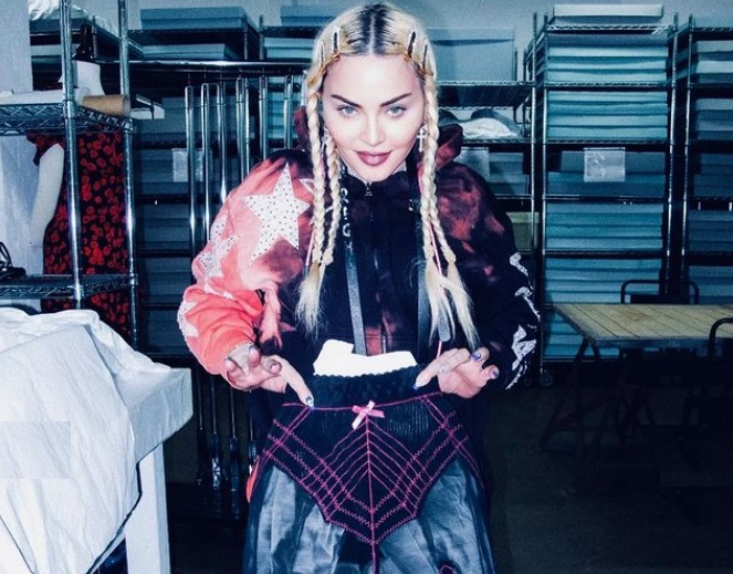 Madonna é internada em UTI com grave infecção e adia turnê