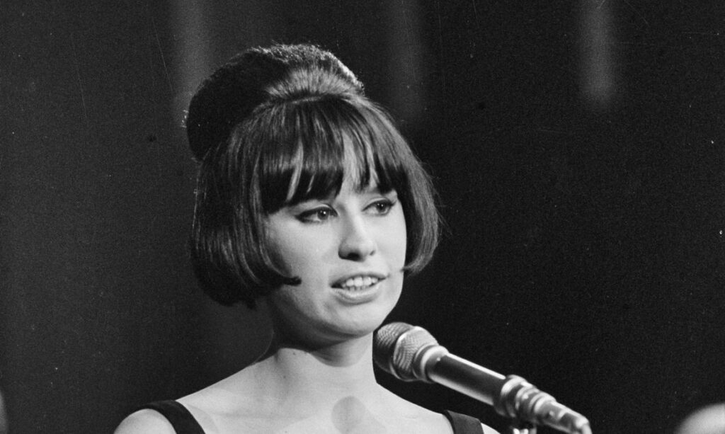 Morre aos 83 anos Astrud Gilberto, a voz de ‘Garota de Ipanema’ em inglês