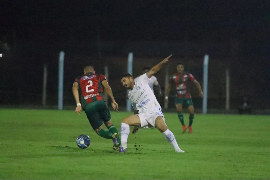 Novo Hamburgo x São Joseense: saiba onde assistir ao vivo ao jogo de hoje do Brasileirão Série D