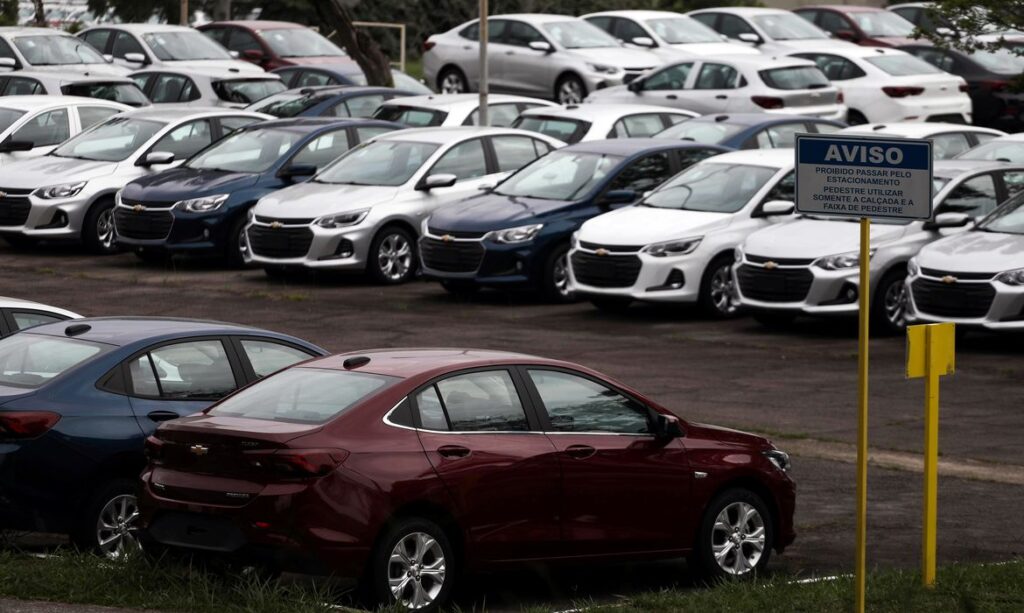 Programa para carros populares dará descontos de R$ 2 mil a R$ 8 mil; saiba mais