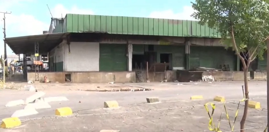 Saiba como está o galpão de frutas destruído por incêndio na Ceasa de Maracanaú