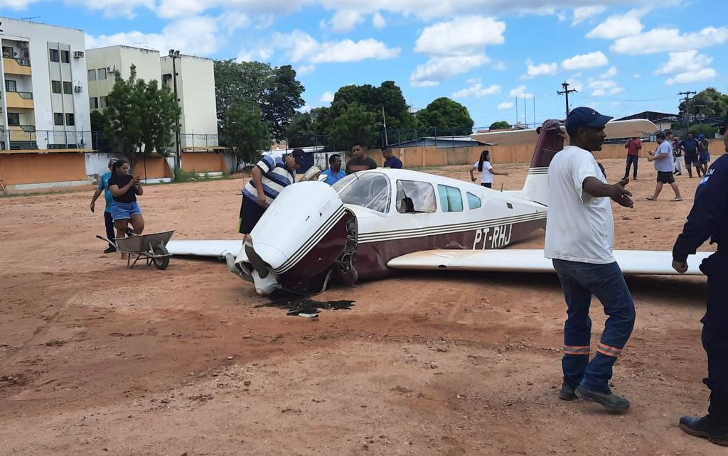 Segundo avião cai em menos de 24 horas em Teresina; cinco pessoas ficaram feridas