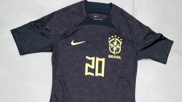 Data FIFA: Seleção Brasileira usará uniforme preto em amistoso contra Guiné  - Folha do Estado da Bahia