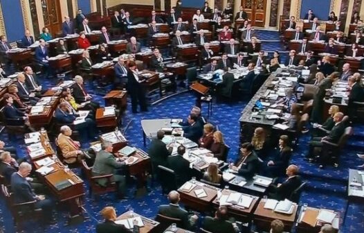 Senado dos EUA aprova projeto de lei para suspender limite da dívida do país até 2025