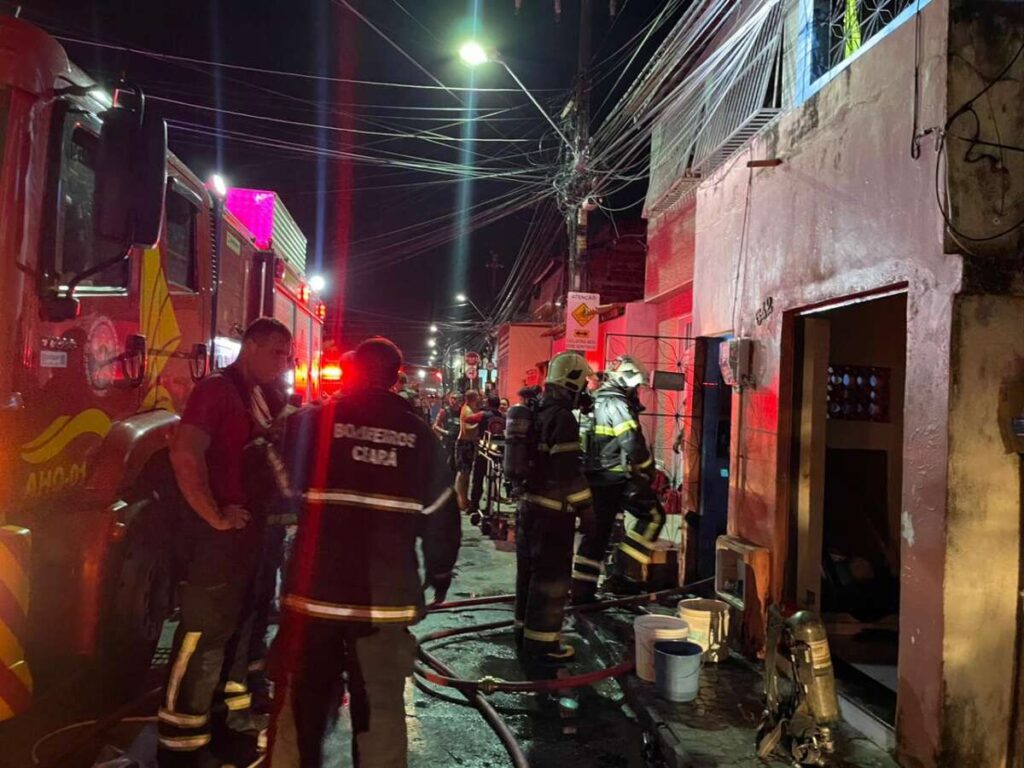 Criança de dois anos morre em incêndio em casa no bairro Montese, em Fortaleza