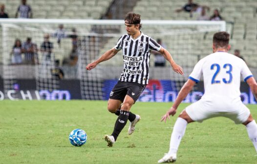 Ceará perde pênalti e fica no empate com o Avaí na Arena Castelão