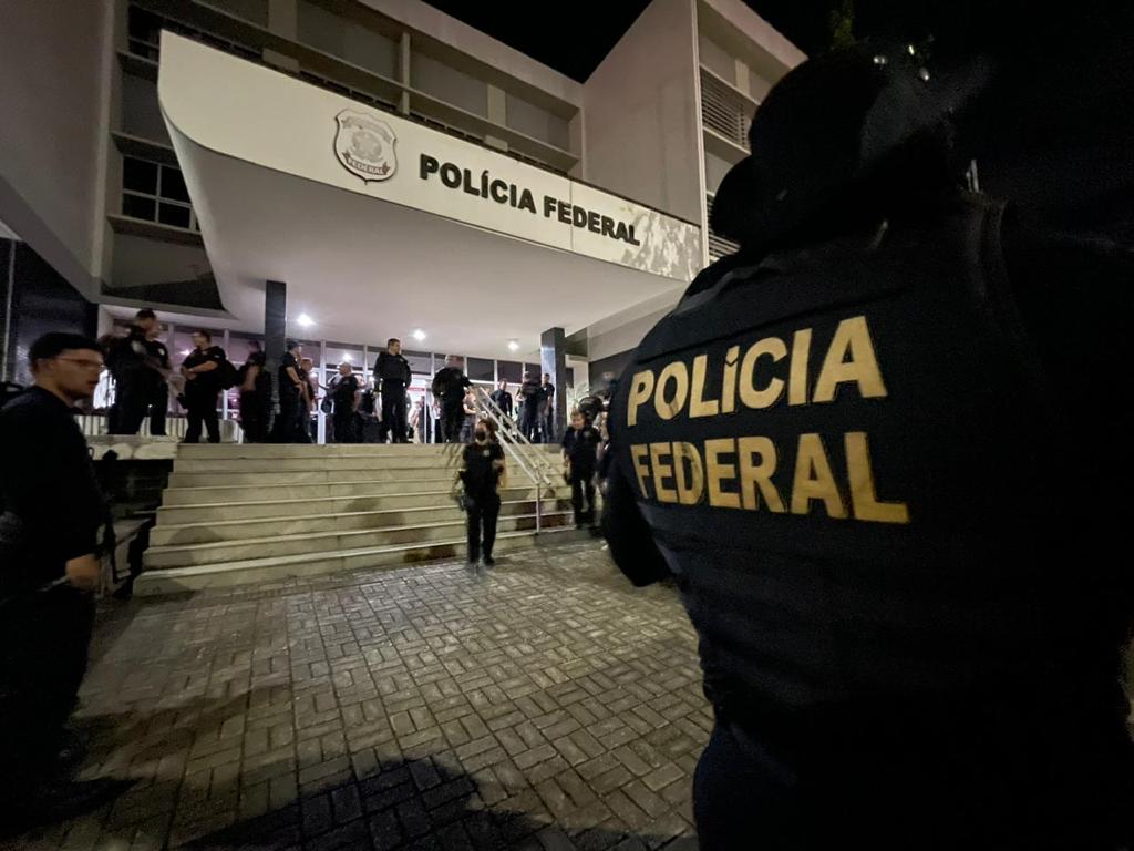 Polícia Federal deflagra operação em Acarape, no Ceará, para desfazer esquema criminoso