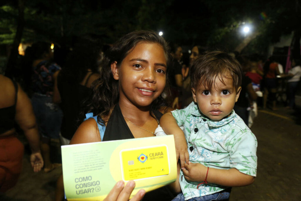 Pagamento de R$ 300 do cartão Ceará Sem Fome é realizado nesta quinta-feira (6)