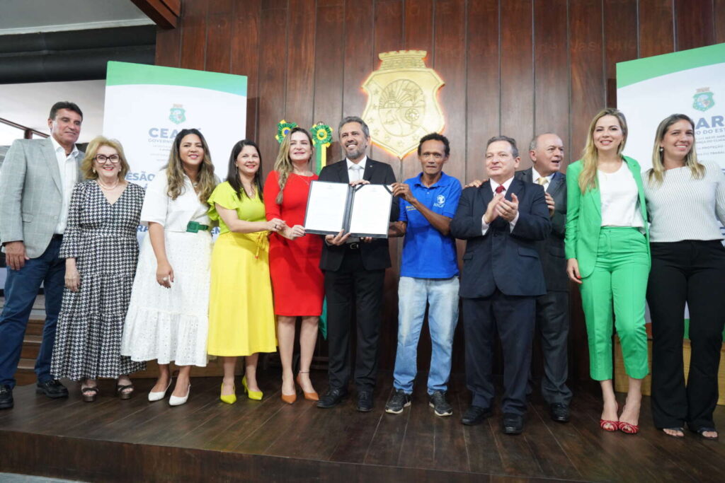 Ceará adere a programa para ajudar catadores de materiais recicláveis