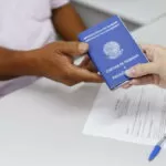 Governo Lula: desemprego até novembro cai para 5,2% e volta a atingir menor taxa da série histórica