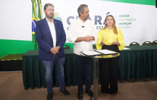 Ceará sanciona lei que garante fornecimento gratuito de fardamento para alunos da rede estadual