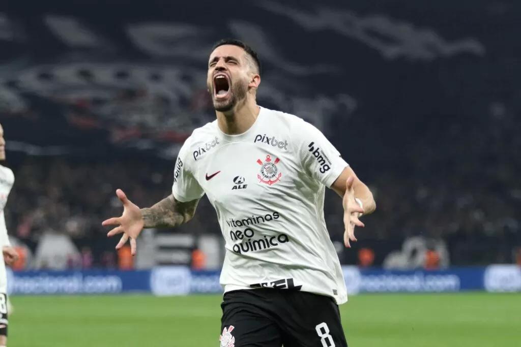 Corinthians vence São Paulo no jogo de ida da semifinal da Copa do Brasil