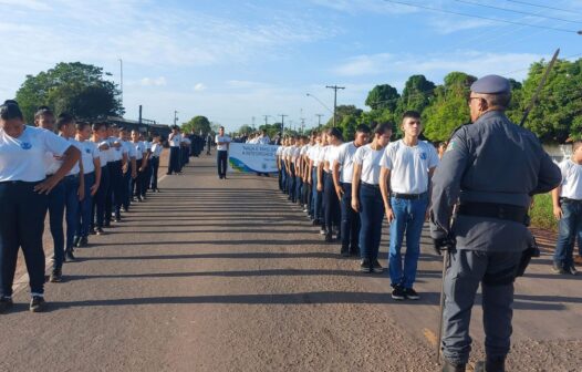 Governo Federal encerra Programa das Escolas Cívico-Militares criado por Bolsonaro