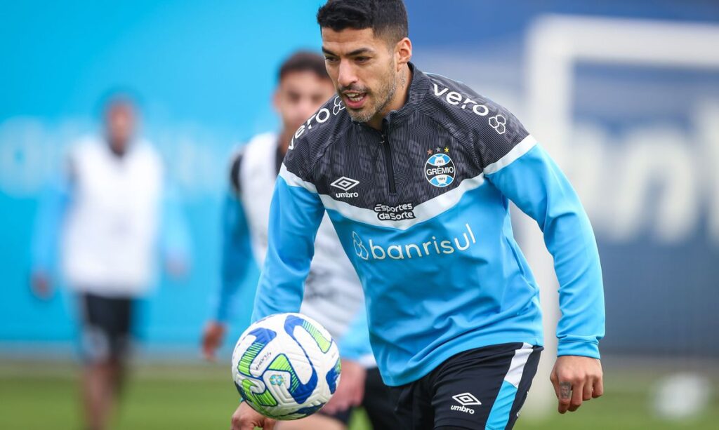 Brasileiro: Grêmio tenta frear líder Botafogo em Porto Alegre