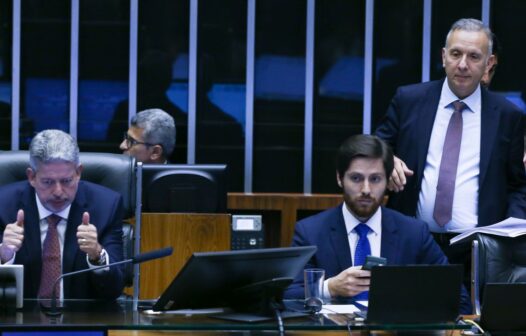 Câmara aprova texto-base da reforma tributária em 1º turno