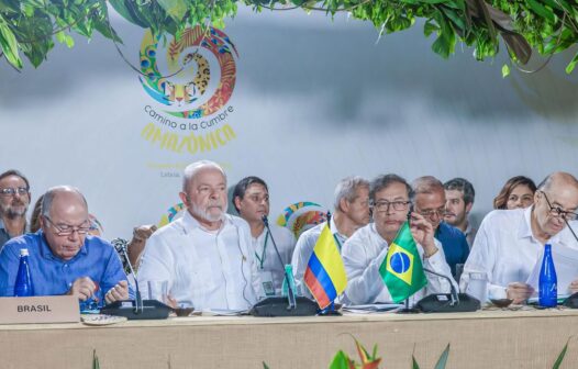 Na Colômbia, Lula propõe criação de Parlamento Amazônico