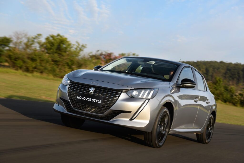 Novo Peugeot 208 Turbo; veja detalhes