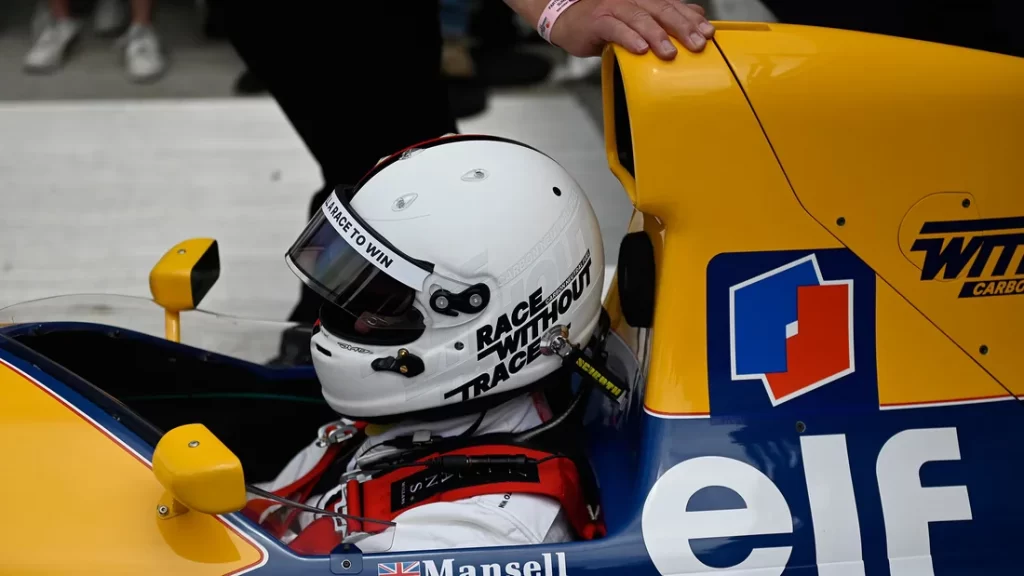 Sebastian Vettel na lendária Williams FW14B de 1992.