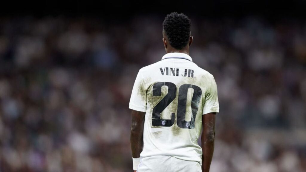 Vini Jr, Mbappé e mais 2 jogadores do Real estão na mira da Uefa por ‘conduta indecente’