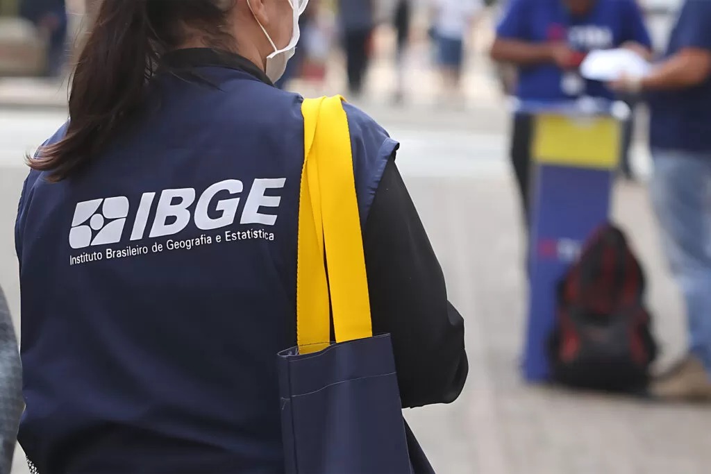 IBGE oferece 369 vagas no Ceará e salário de até R$ 3,1 mil; saiba como participar