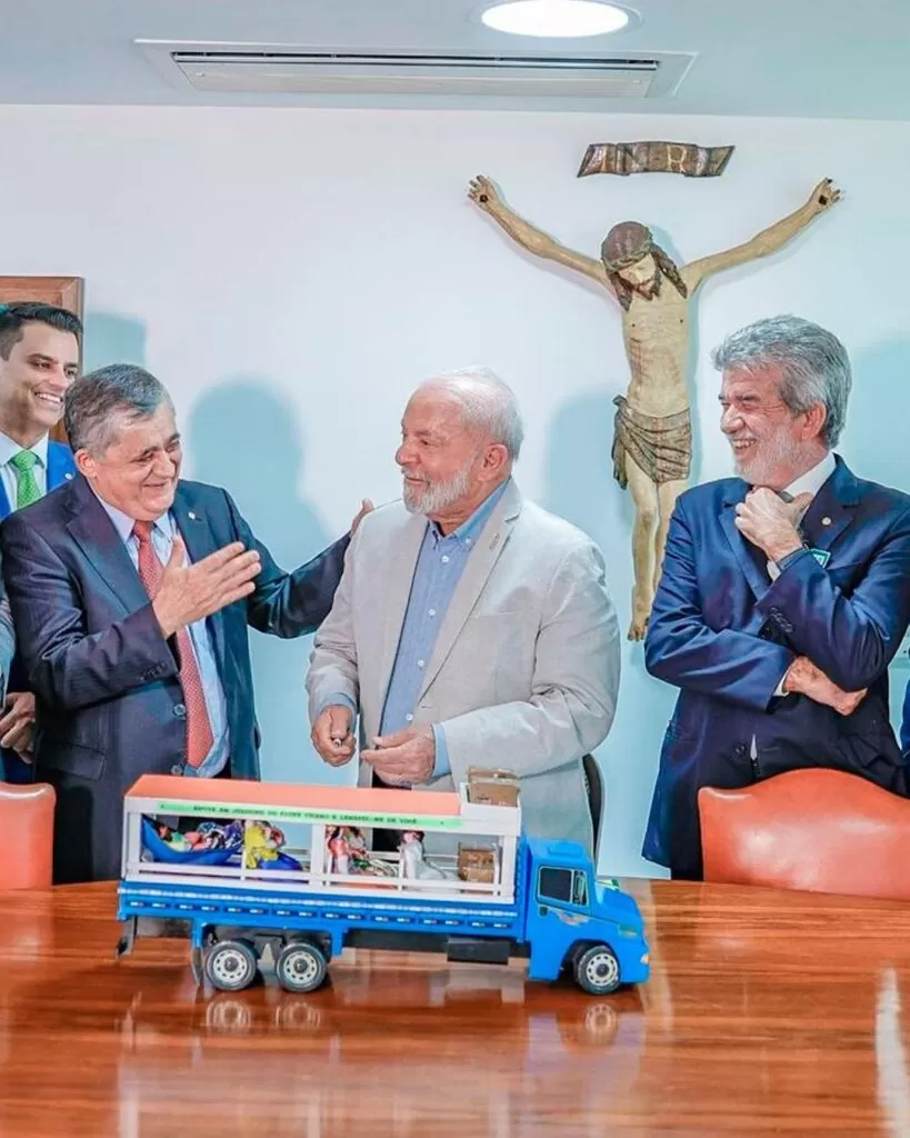 Lula sanciona lei que reconhece pau de arara como patrimônio cultural brasileiro