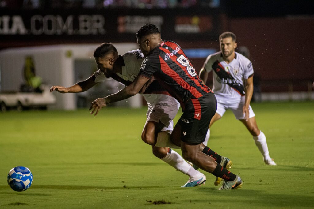 Atlético-GO x Vitória: saiba onde assistir ao vivo ao jogo (27/08)