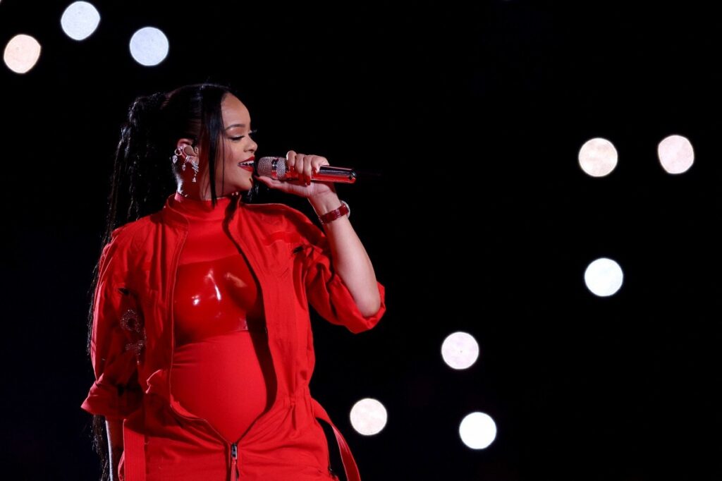 Nasce segunda filha de Rihanna e A$AP Rocky, afirma mídia internacional