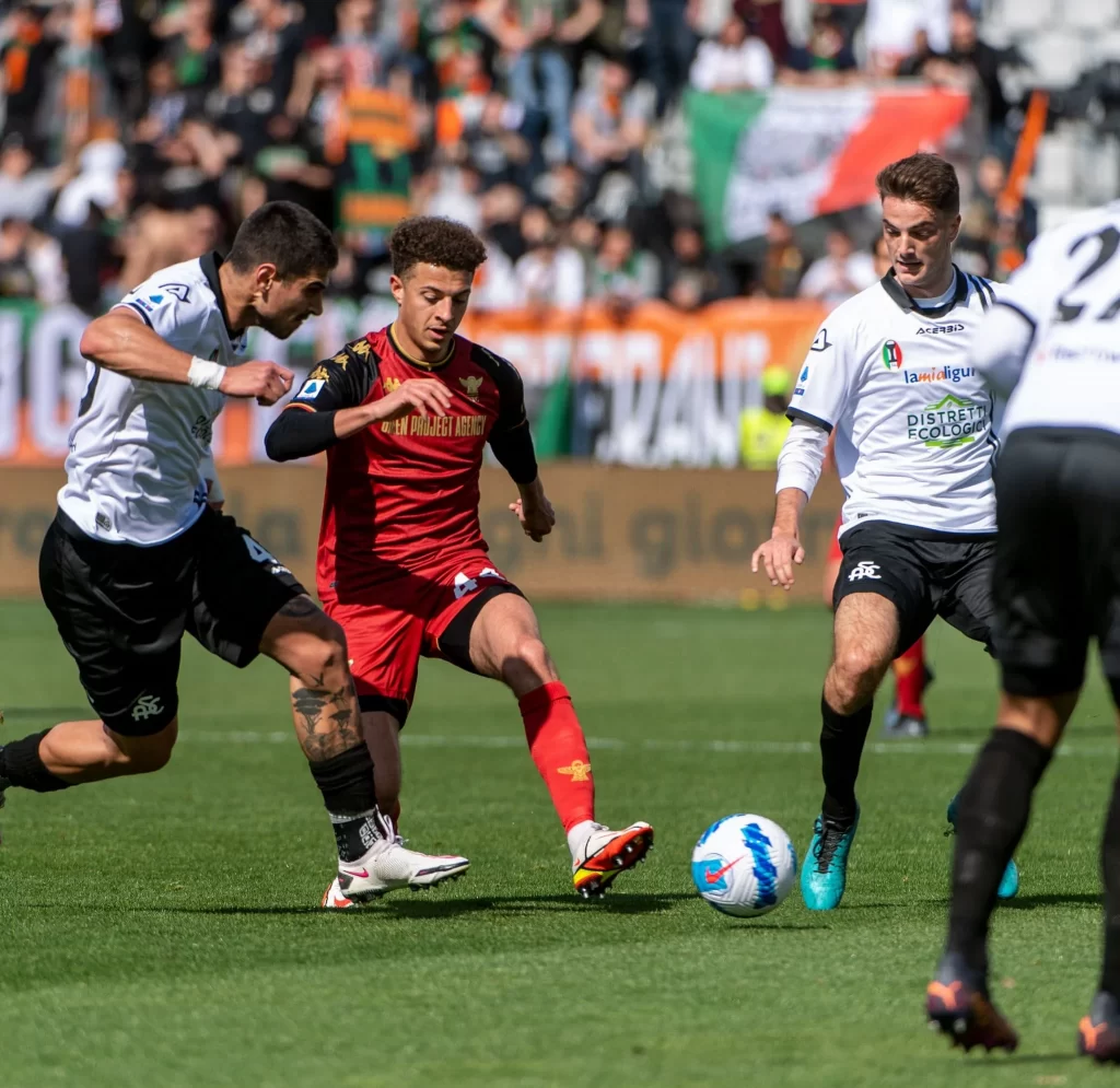 Spezia x Venezia saiba onde assistir ao vivo ao jogo (1408)