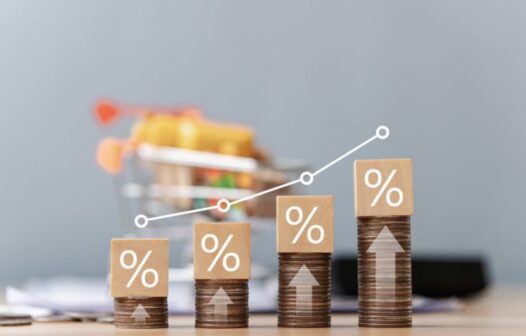 Taxas de juros seguem em alta em meio a risco fiscal e ruídos entre BC e Planalto