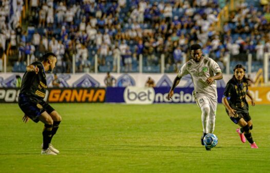 Floresta perde para o Confiança e termina a rodada no Z-4 da Série C