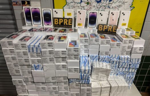 Polícia apreende carga com 310 aparelhos celulares e acessórios sem documentação