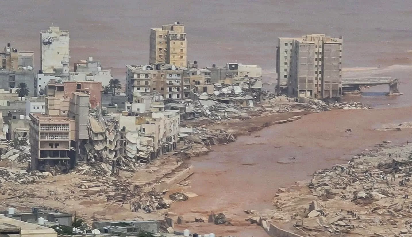 Mortos por enchentes na Líbia podem passar de 20 mil